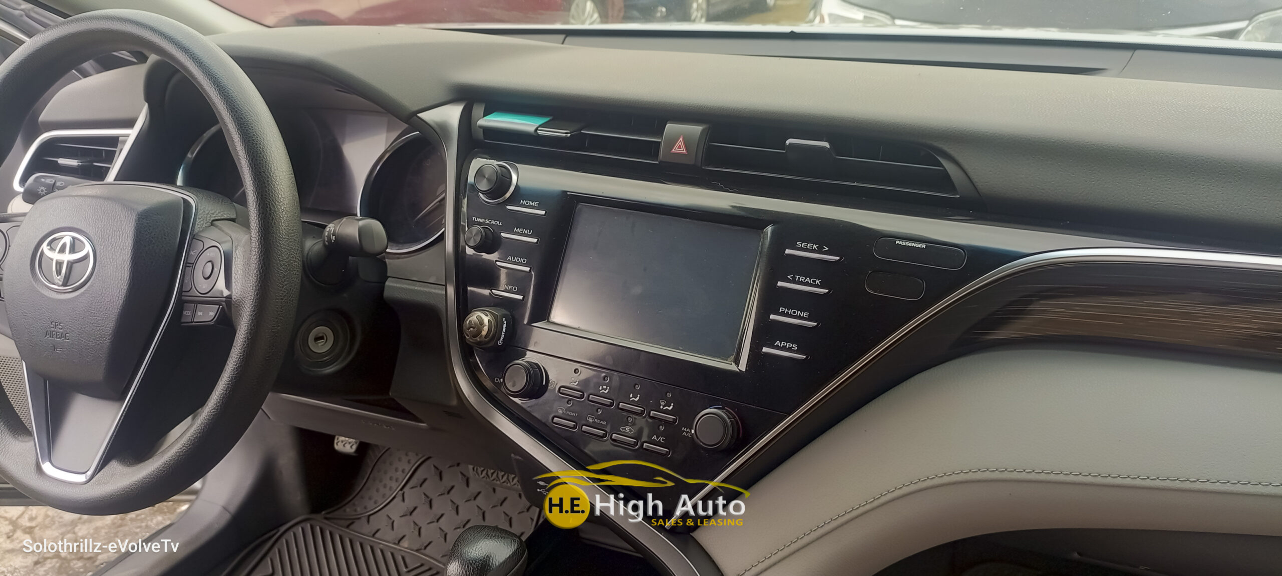 TOYOTA CAMRY 2018