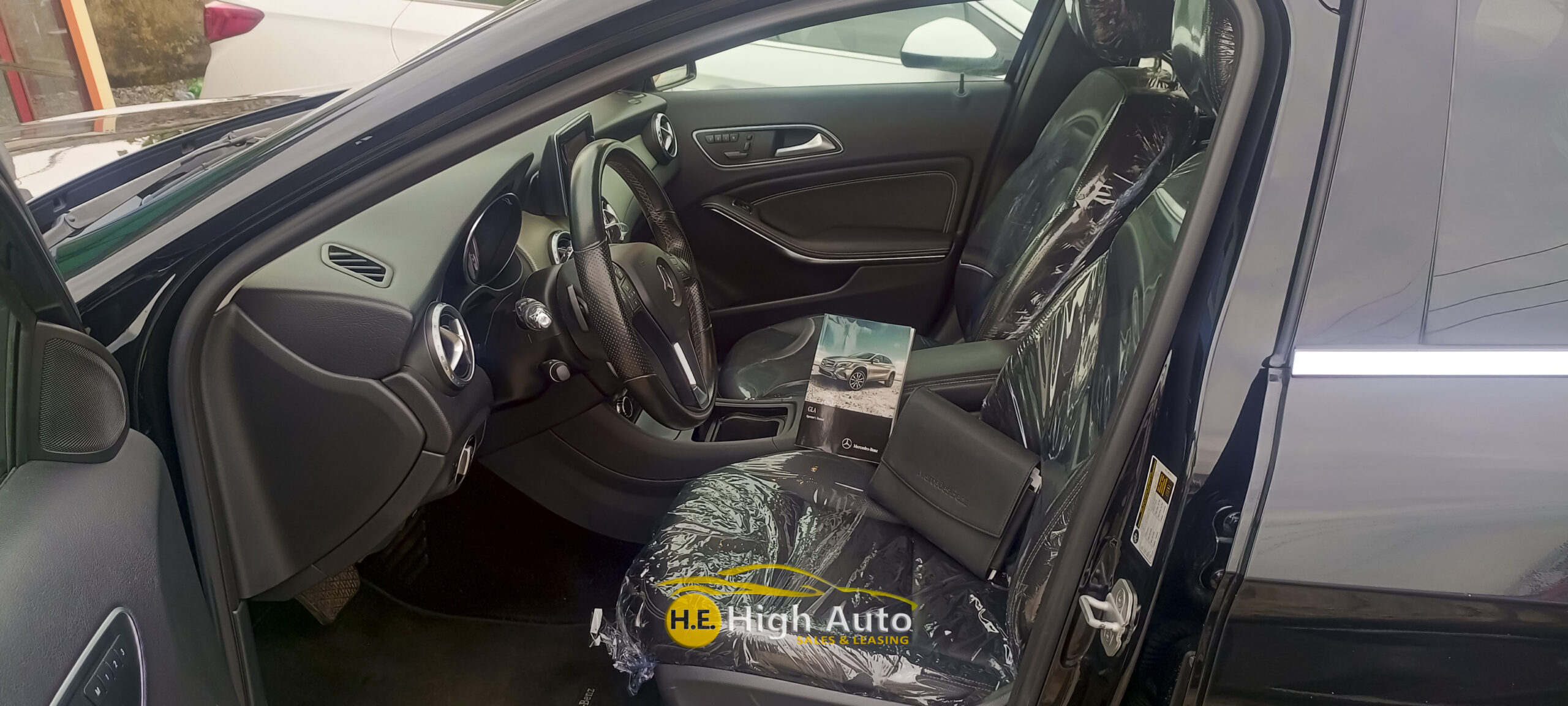 MERCEDES BENZ – GLA 250
