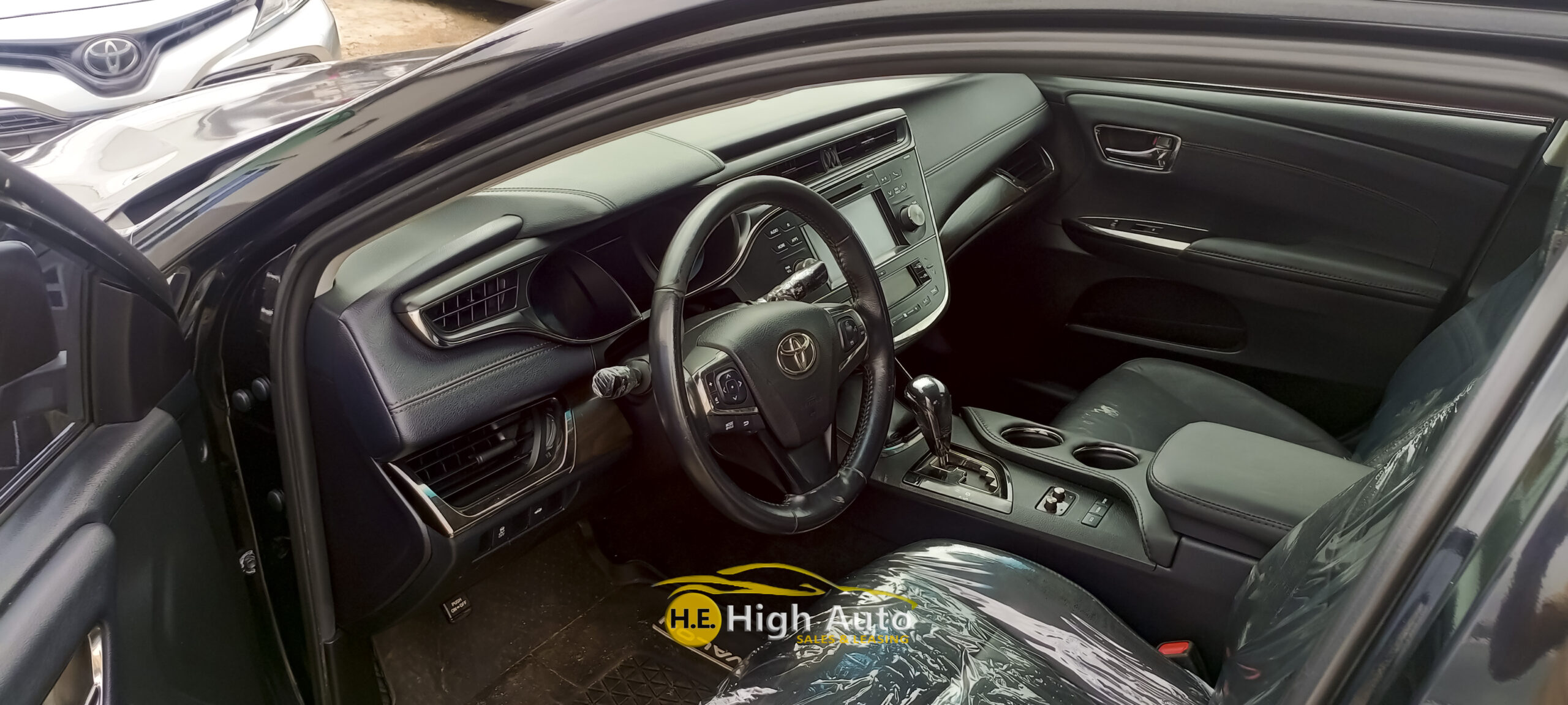 TOYOTA AVALON XLE