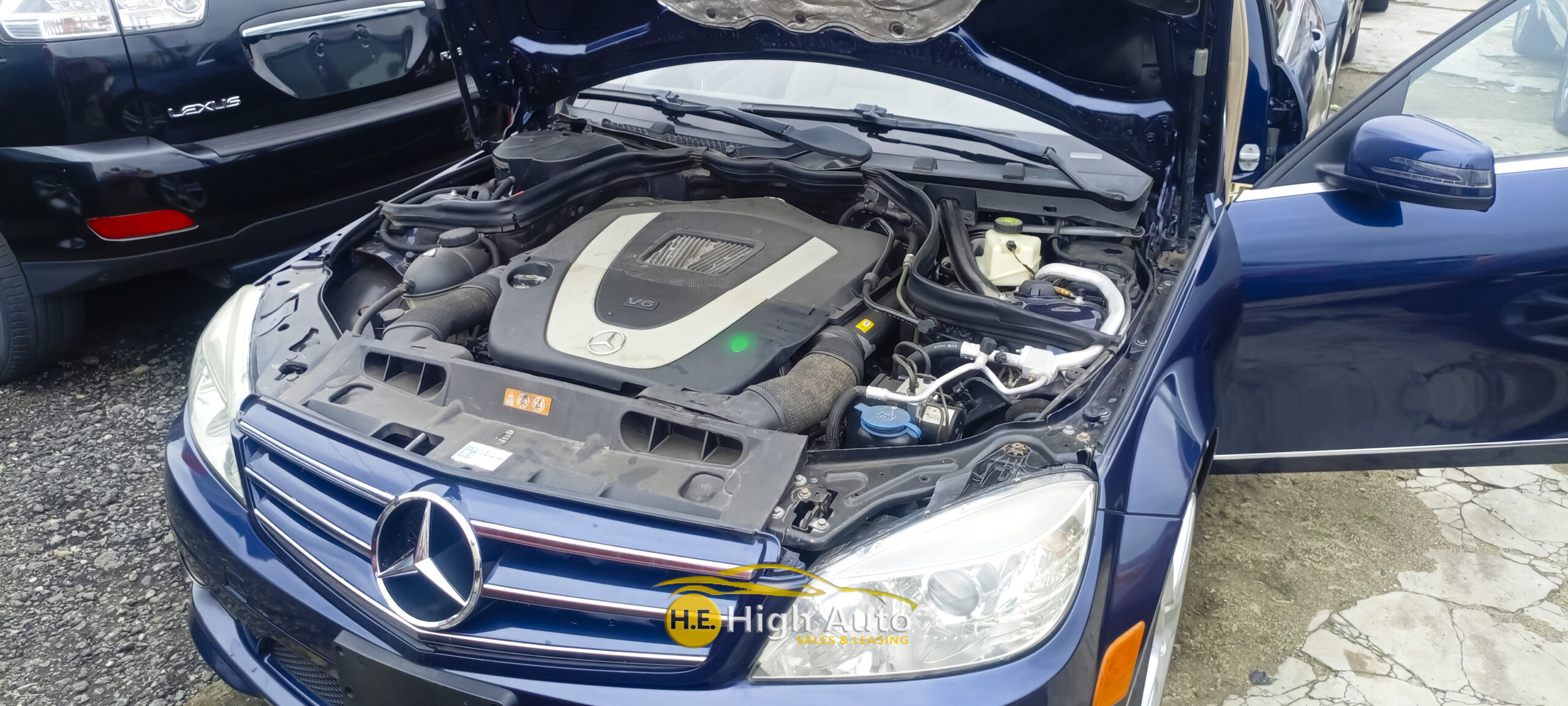 
								MERCEDES-BENZ C300 full									