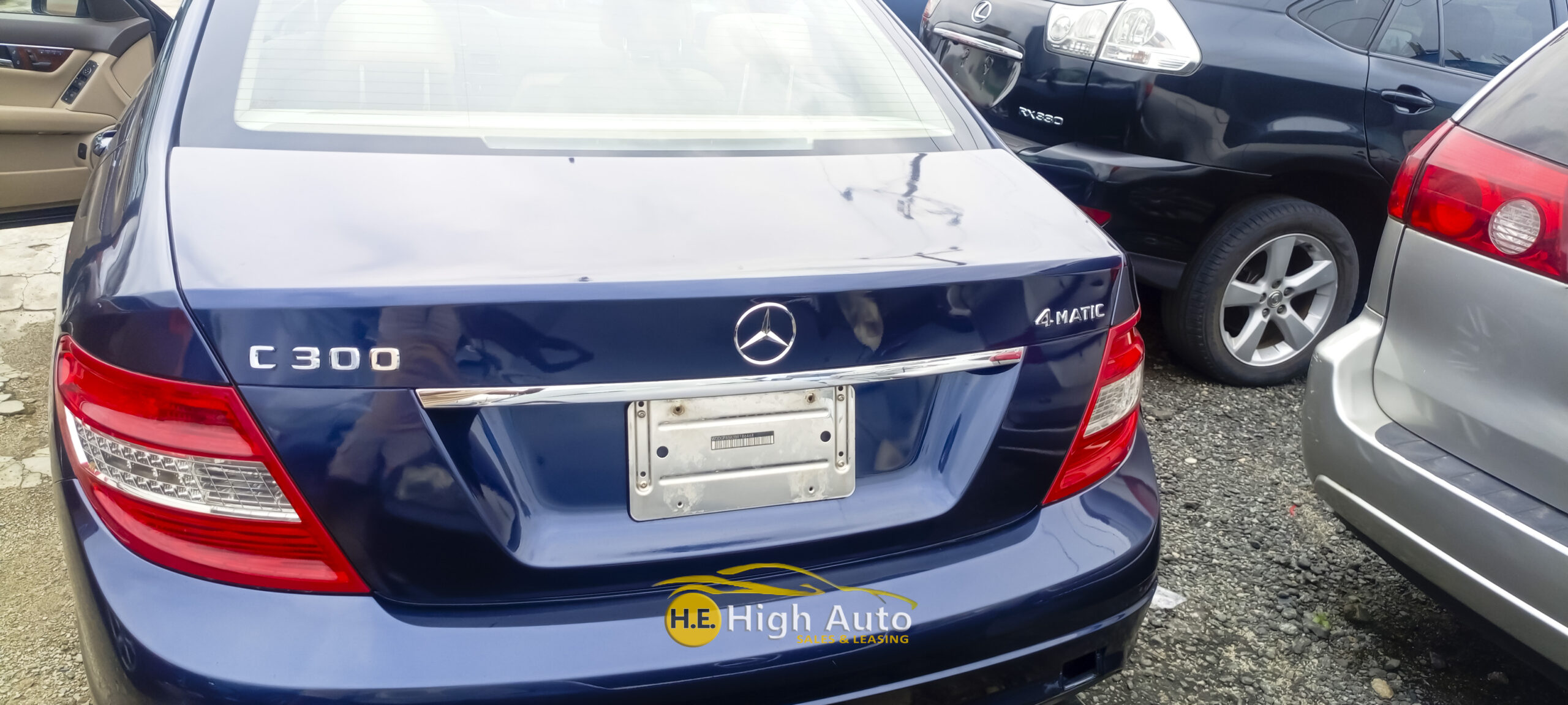MERCEDES-BENZ C300