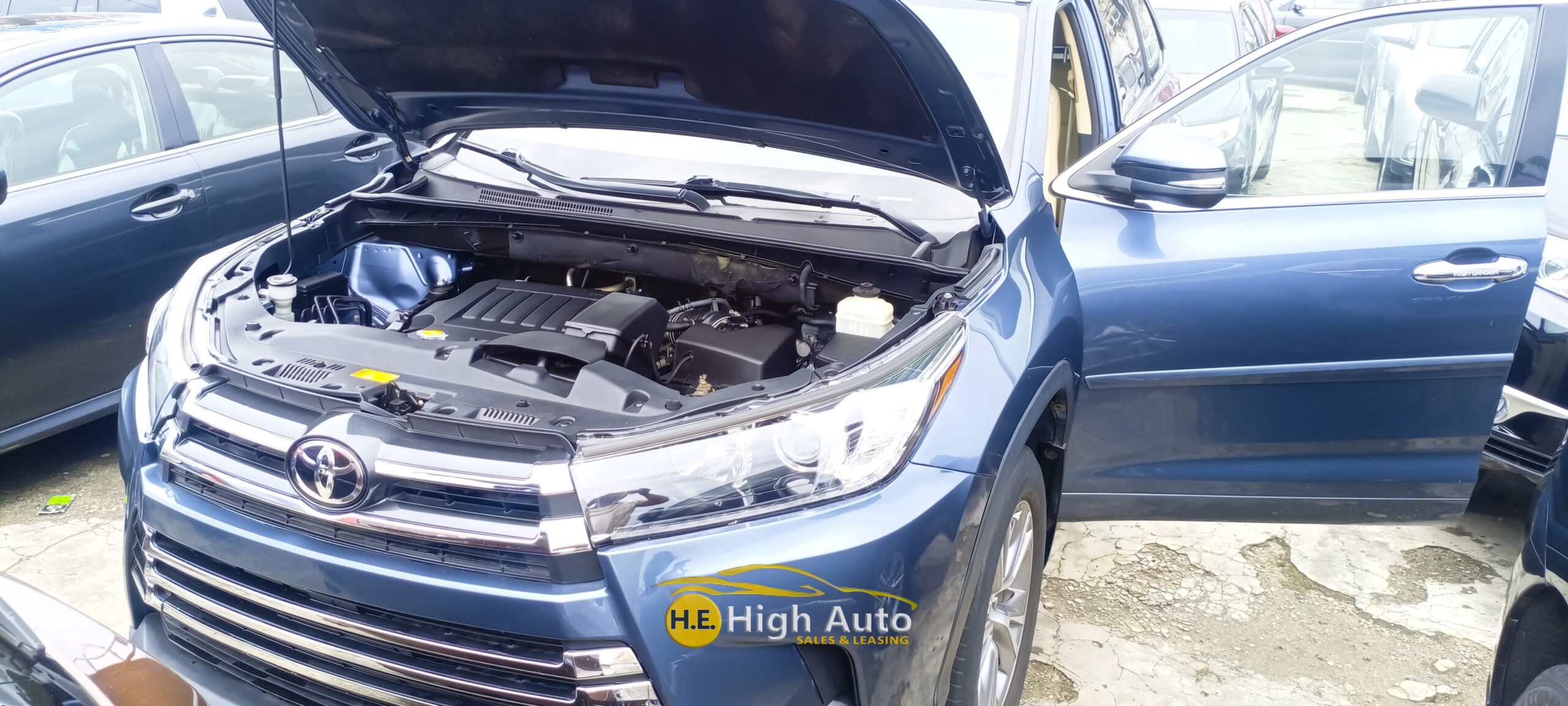 
								TOYOTA HIGHLANDER BLUE full									