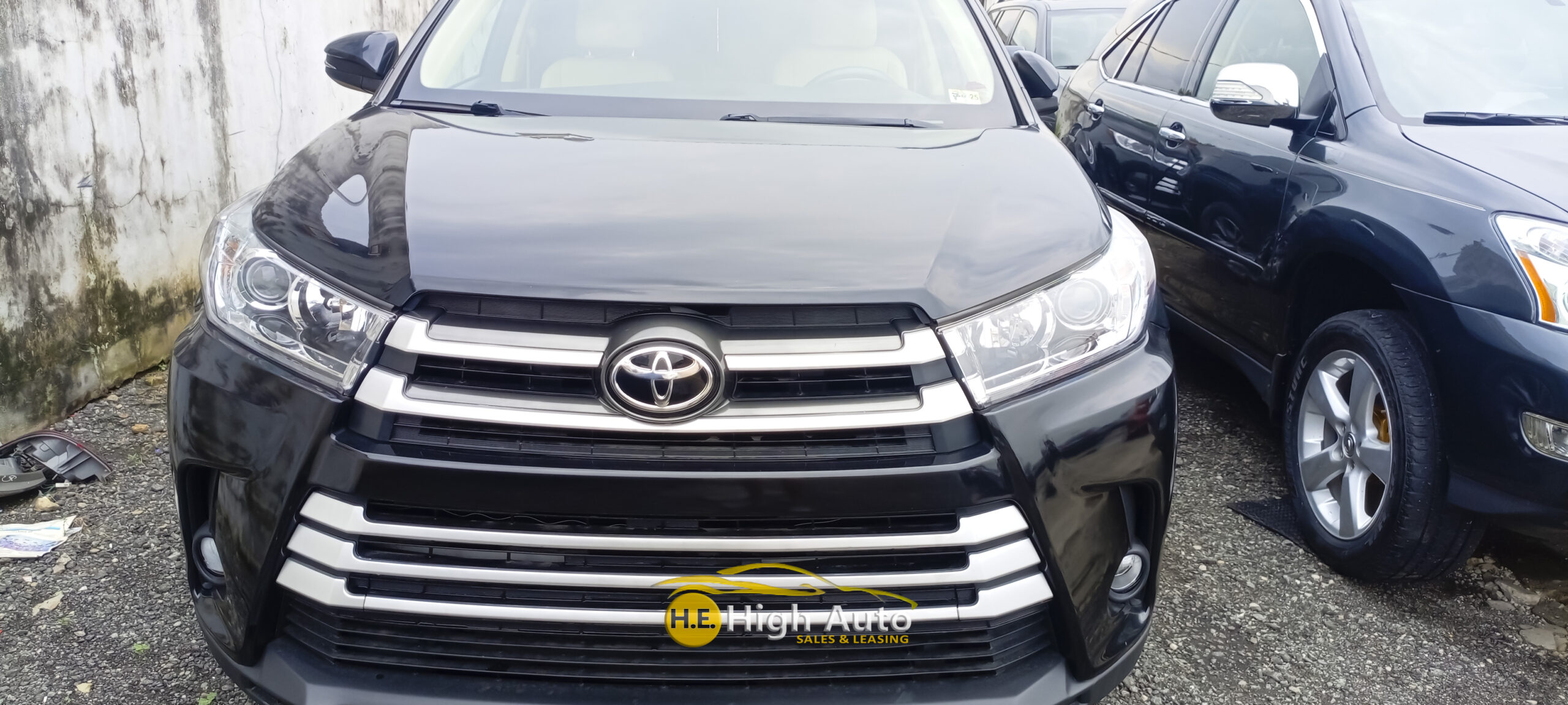 TOYOTA HIGHLANDER