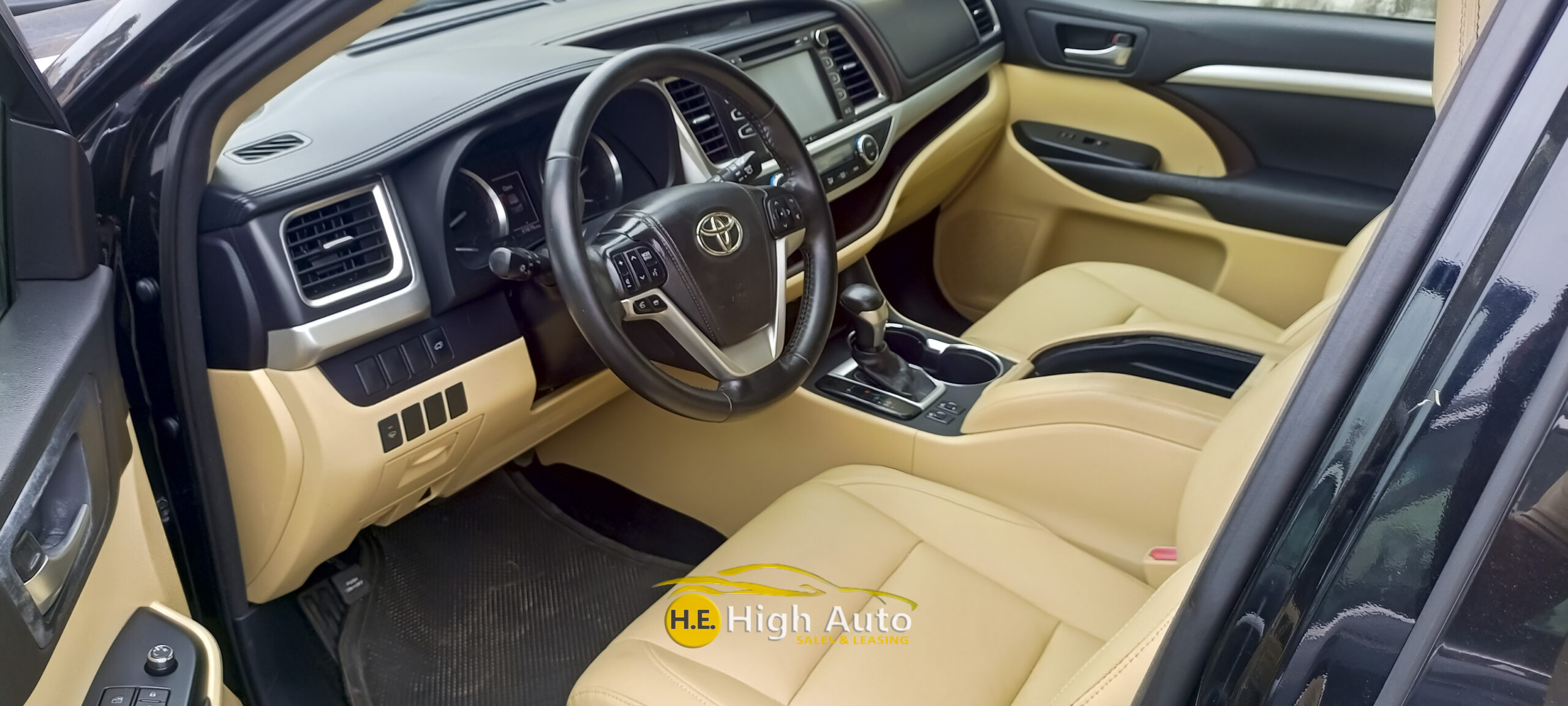 TOYOTA HIGHLANDER