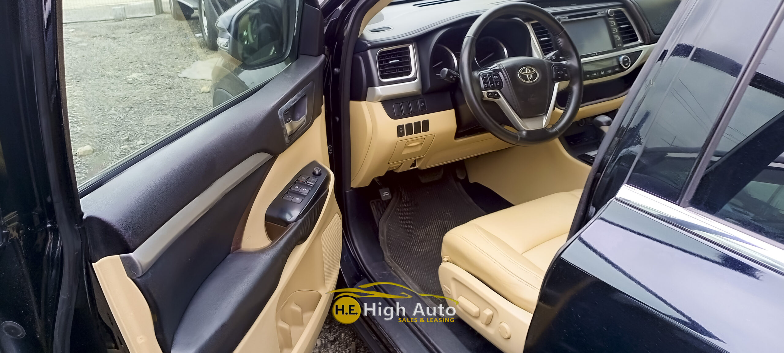 TOYOTA HIGHLANDER